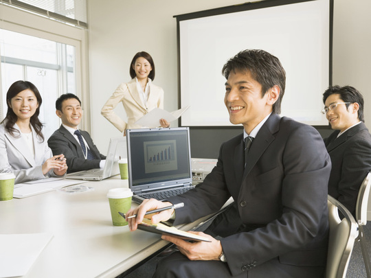 特例有限会社の登記の手続 定款・商号の変更から本店移転、役員